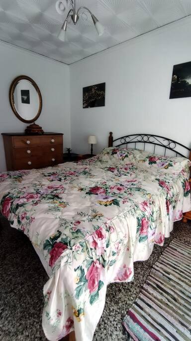 Charming Three Bedroom Apartment In Alcoi Bagian luar foto